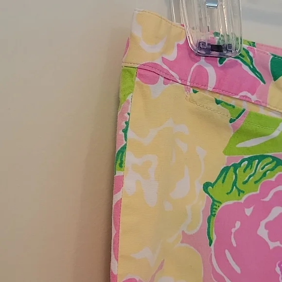 LILLY PULITZER Cropped Pink White Green Yellow Flower Print Pants Size 2 - Picture 10 of 13